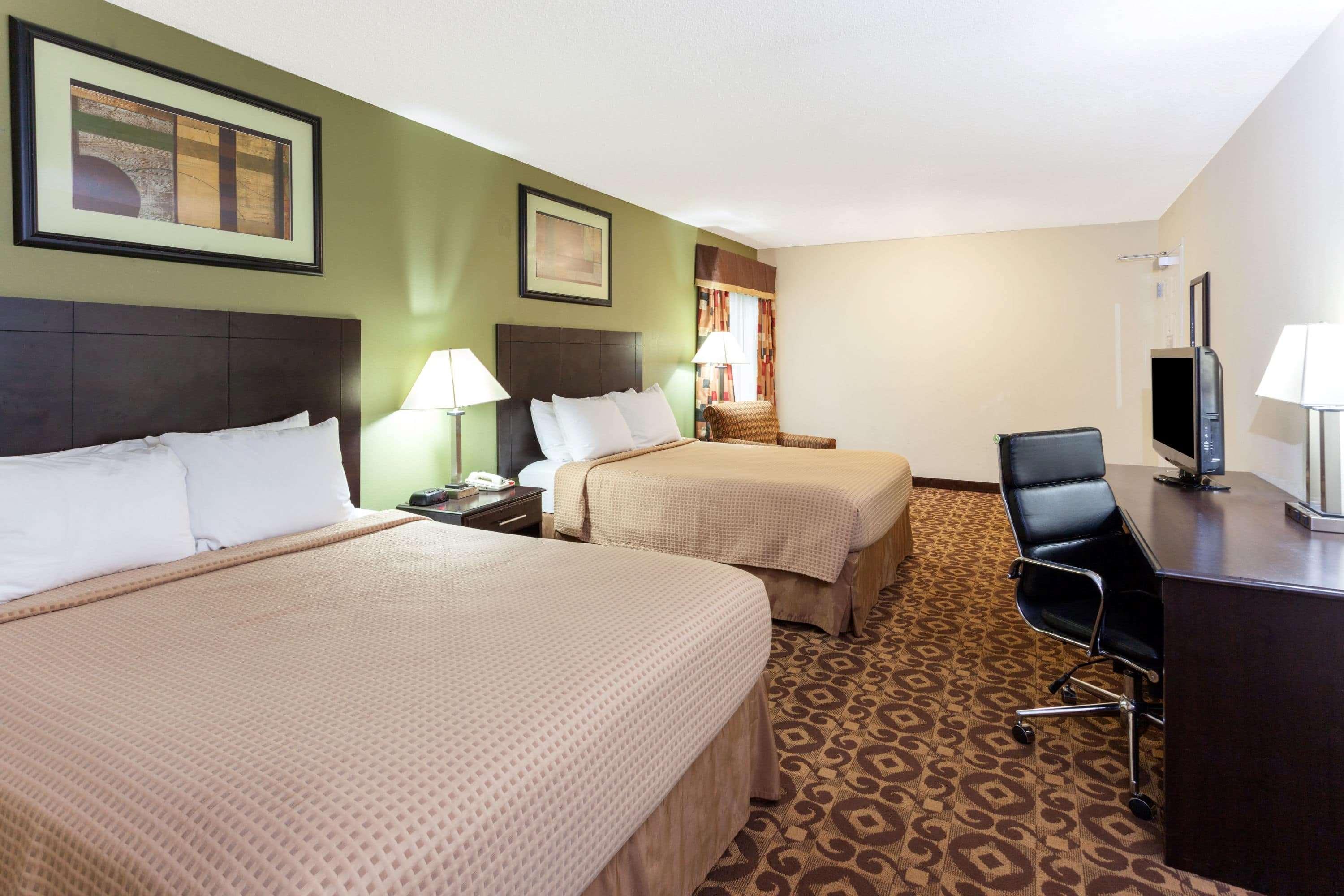 Super 8 By Wyndham Decatur/Dntn/Atlanta Area Hotel Exterior photo